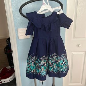 Dress for girl in size 4
